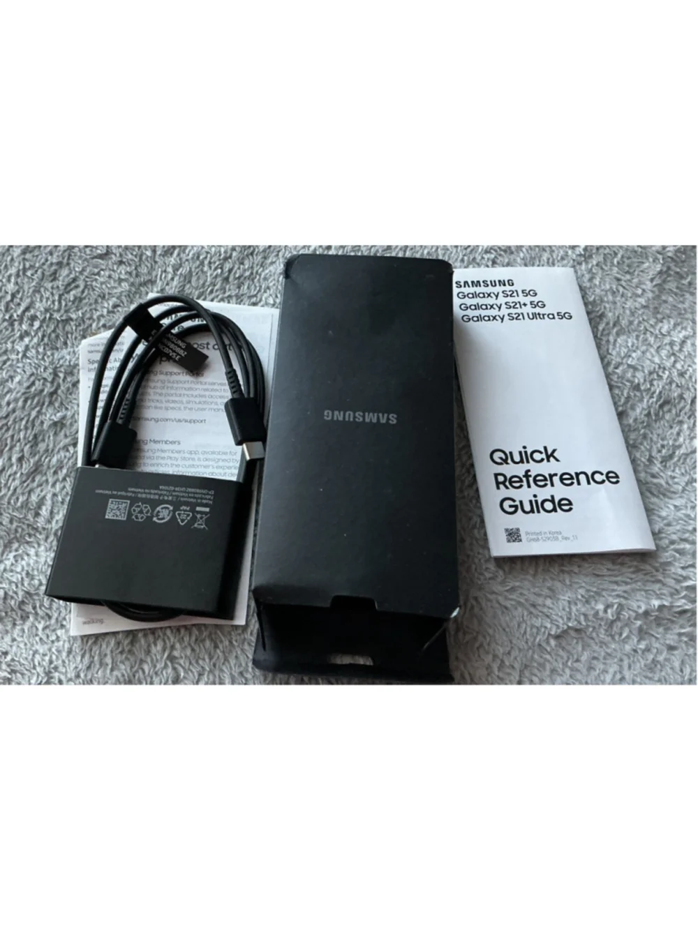 📦 Samsung Galaxy S21+Original USB-C to C Cable & Inserts